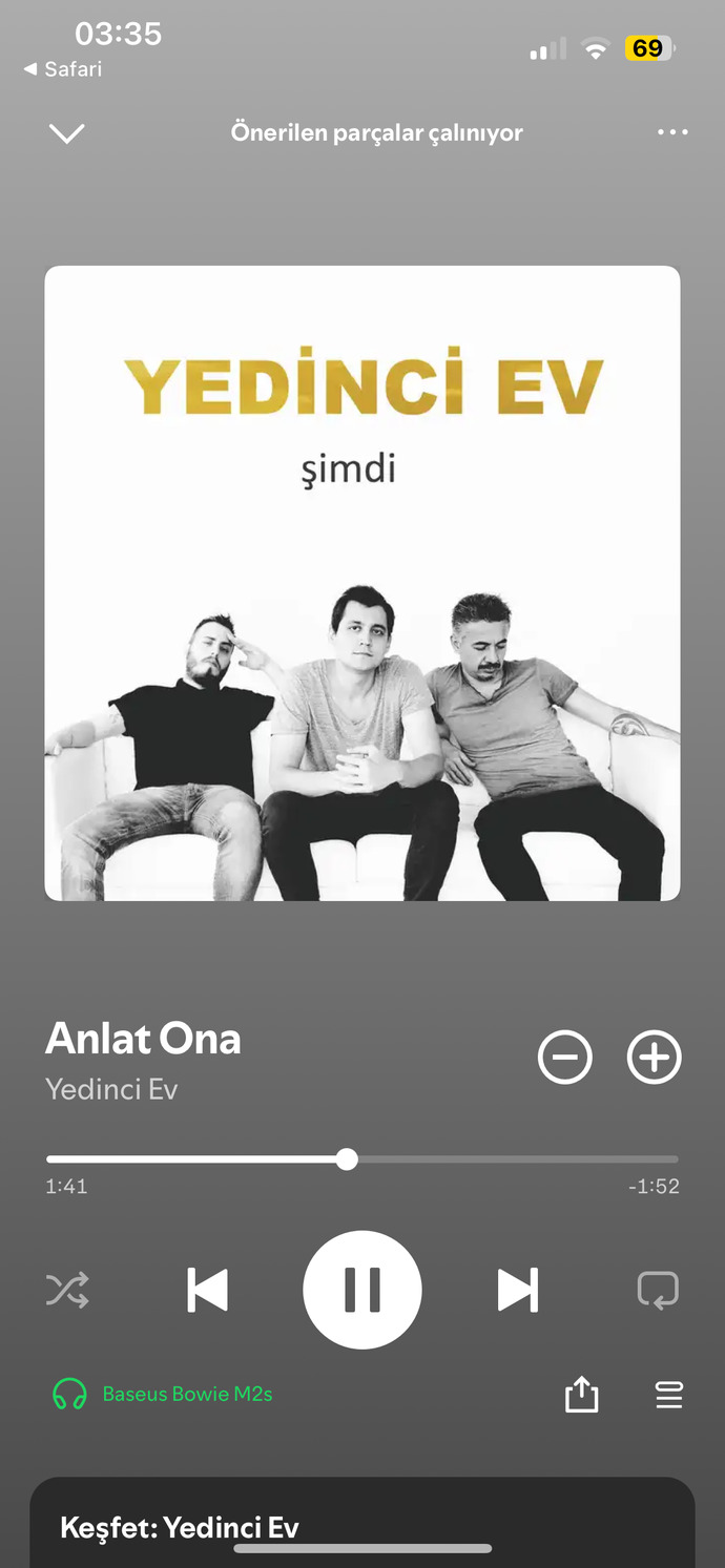 Hadi geceye ruh halimize göre bir şarkı bırakalım mı😊🥹 ?