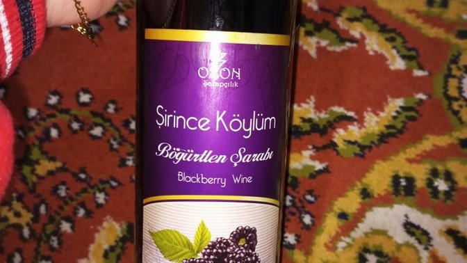 Hiç böğürtlen şarabını denediniz mi?