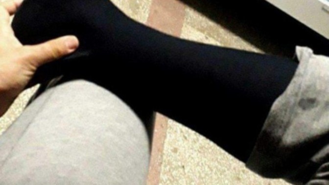 Çoraplarla yatan var mı benim gibi?