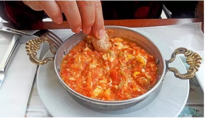 Sizin evde menemen işi kimde?