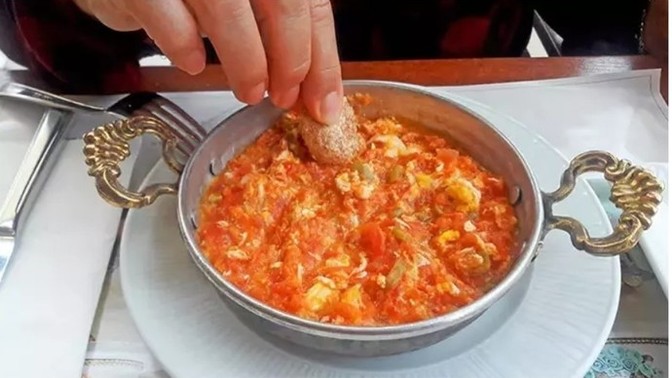 Sizin evde menemen işi kimde?