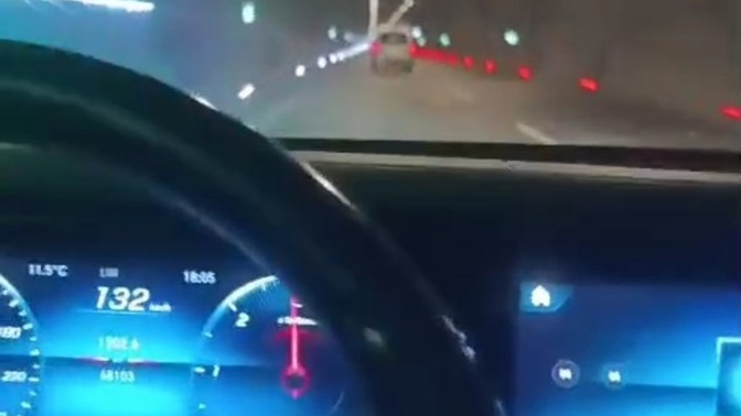 Bu arabanın markası ne?