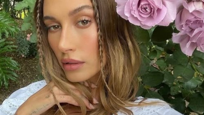 Hailey bieber uzun saç kadını mı kısa saç kadını mı?