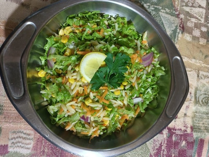 Salata salata sever misiniz?