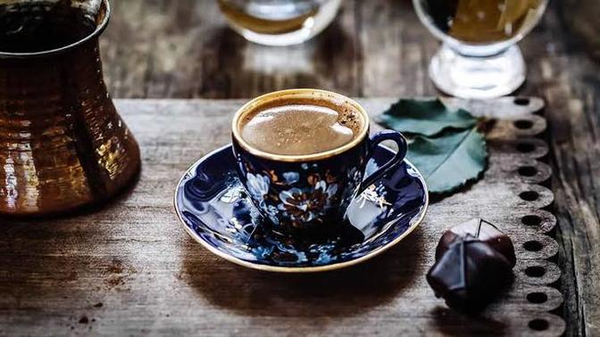 Bugünün kahvesini içtin mi ya da  kimle nerede içtin?