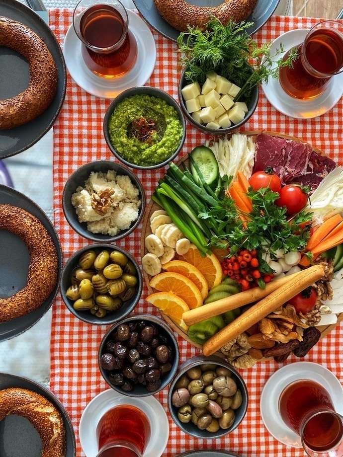 Pazar kahvaltısını evde mi yapmayı seversiniz yoksa dışarıda mı?