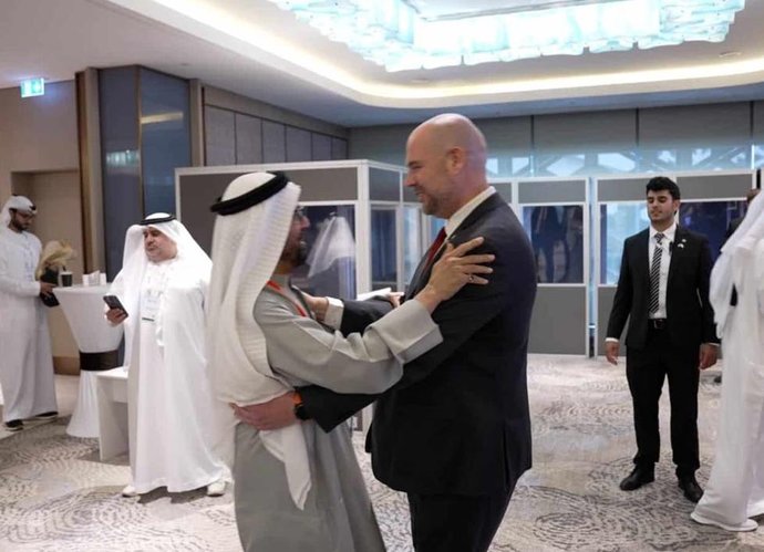 BAE bakanı ve İsrail bakanı