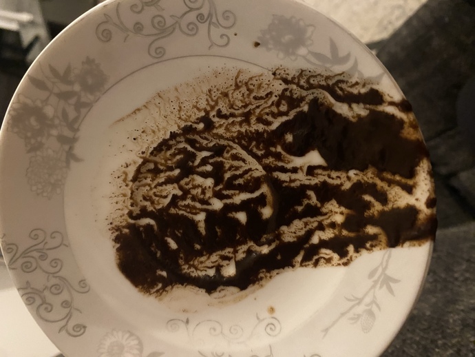 Fal bakmayı bilen varsa baksın canım sıkılıyor?