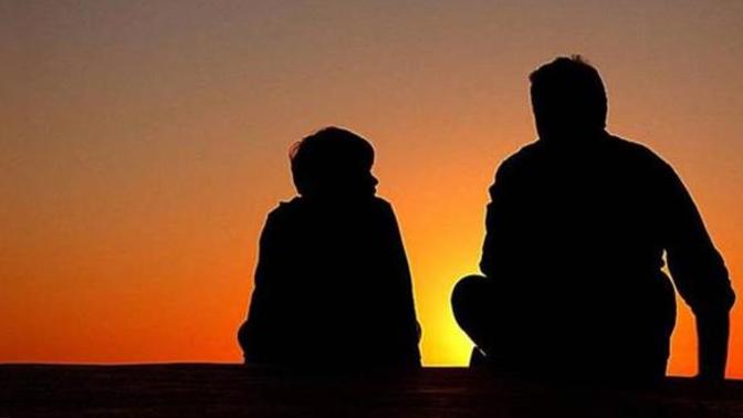 Bir başkasına ''yapma'' deyip, kendinizin yaptığı bir davranış var mı?