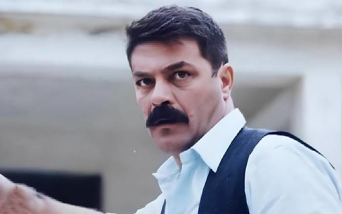 Erkek dediğin biraz kaba ve maço mu olmalı?