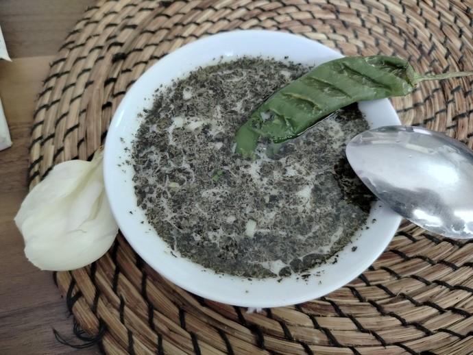 Yayla çorbasını nasıl yiyorsunuz?