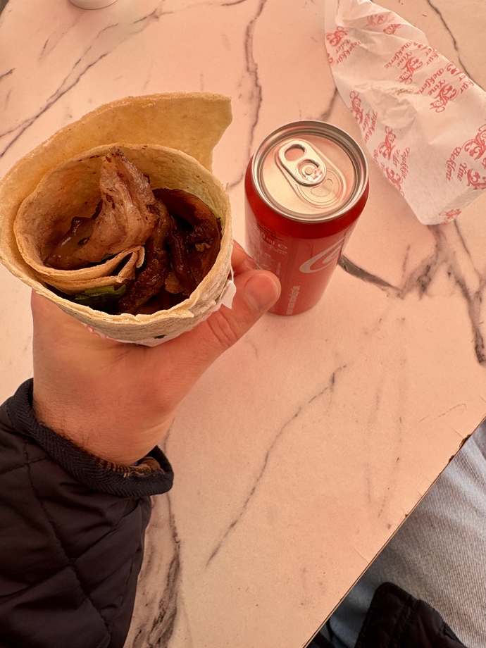Çağ kebabının yanında kola mı? Ayran mı?