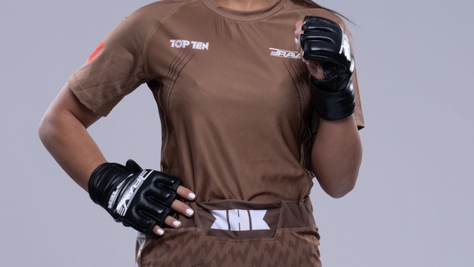 Kürt kadın mma dövüşçüsü azerbaycanda spor salonundaki bir genci darp etti bu durum hakkında ne düşünüyorsunuz?