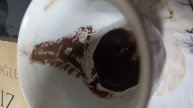 Fincanda Eyfel Kulesi mi çıkmış bana mı öyle geliyor?
