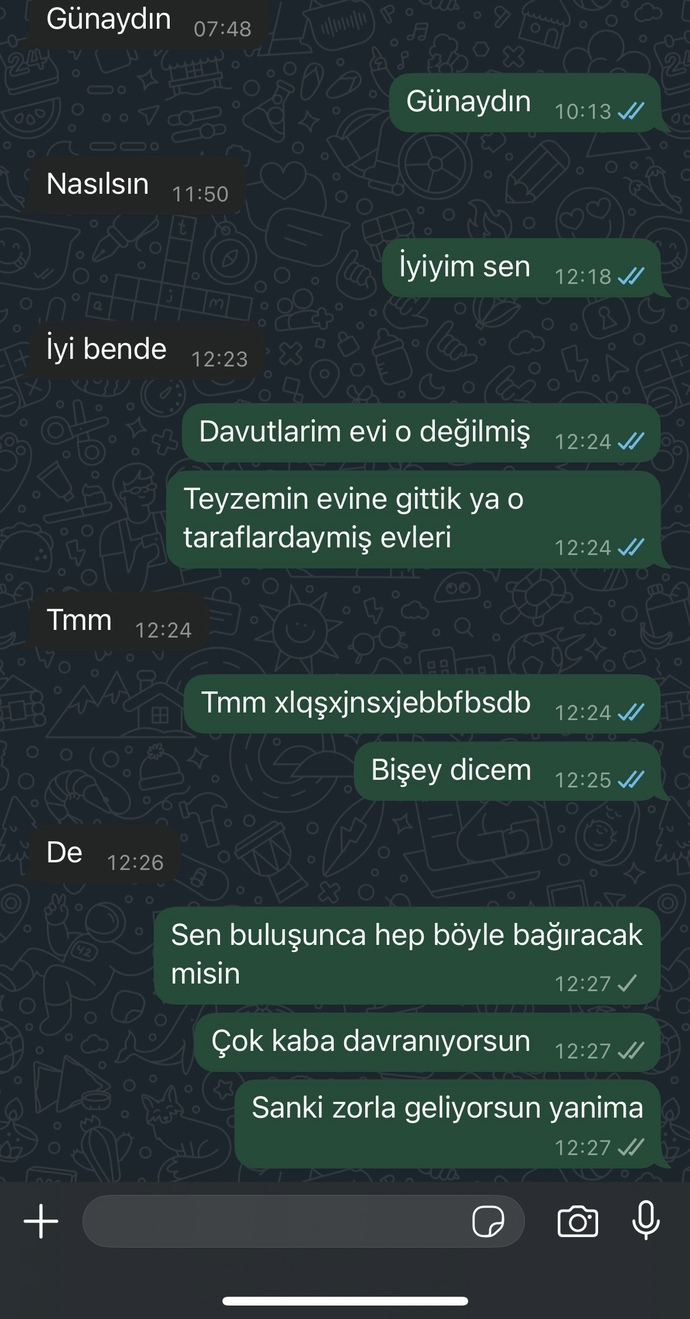 Eski sevgilimle son iki gündür buluşuyoruz ama çok umursamaz?
