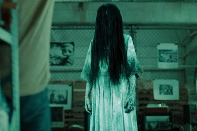 Korku filmi izlemek için en iyi zaman dilimi 00:00 sonrası mı?