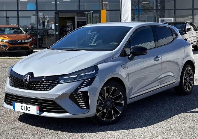 Sıfır Clio Evolution Mu Alınmalı? Yoksa İkinci El Clio Alpine Mi?