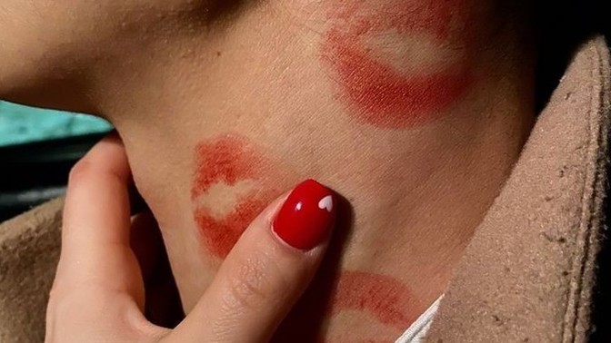 Her erkek  porno izler mi gerçekten? Yoksa asıl mesele, izlemeyi bırakabileceği biriyle karşılaşmamış olması mı?