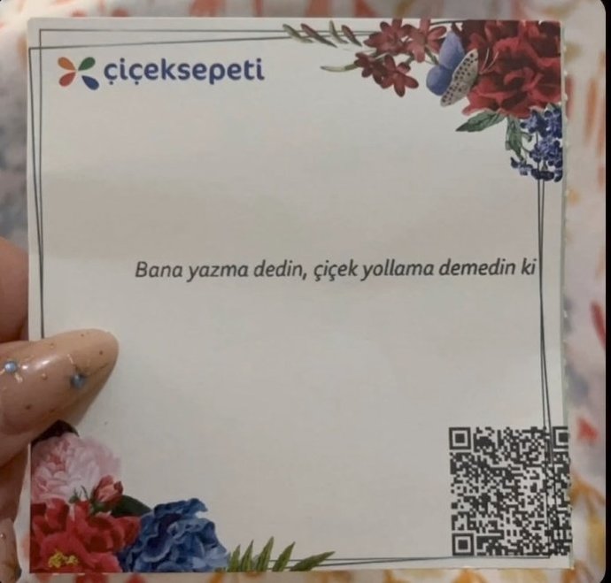 Her yerden engellediğiniz sevgiliniz size çiçek yollasa, affeder miydiniz?