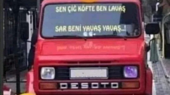 Aşka bak be böyle diyeceğiniz birisi var mı?