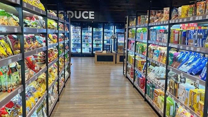 Markete birini gönderince yanlış ürünü aldığında kızar mısınız ona?