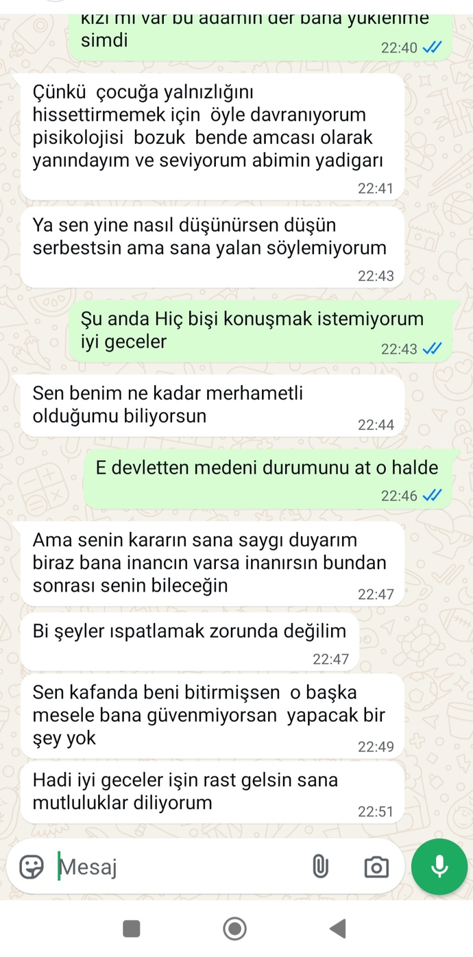 Evli değil de ne? Detay bakar mısınız?