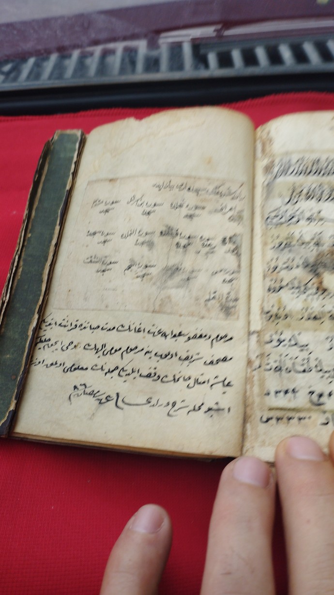 300 senelik. Bi kitap var gizli ilimler mis. Bilgisi. Olan. var mı ?
