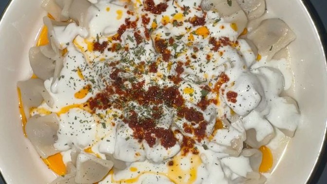 Kayseri mantısı mı yoksa evde yapılan bol yoğurtlu klasik mantı mı daha lezzetli?
