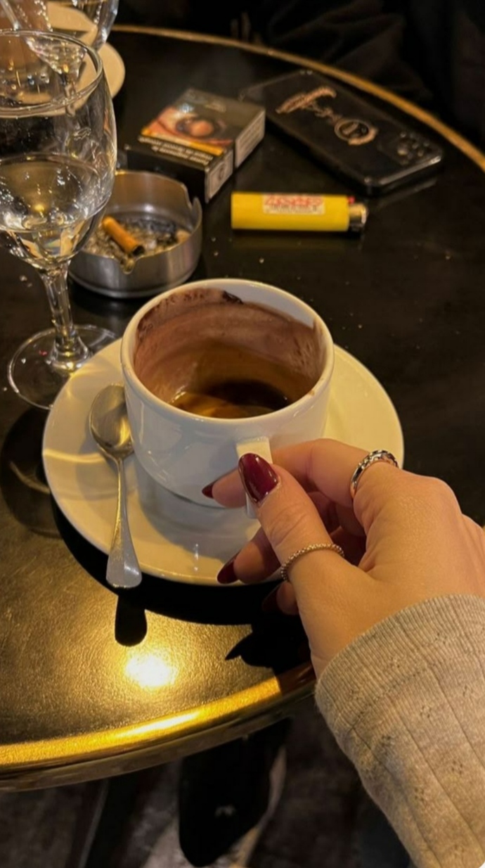 Siz kahveyi ne zaman içersiniz? Aşıkken mi, terk edilince mi, yoksa sırf poz verip story atmak için mi?