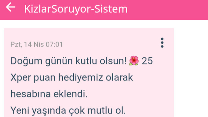 Doğum günüm olmasına rağmen eski heyecanım yok içimde sizdede böyle özel günlerde bu tarz duygular oluyormu 🎂?