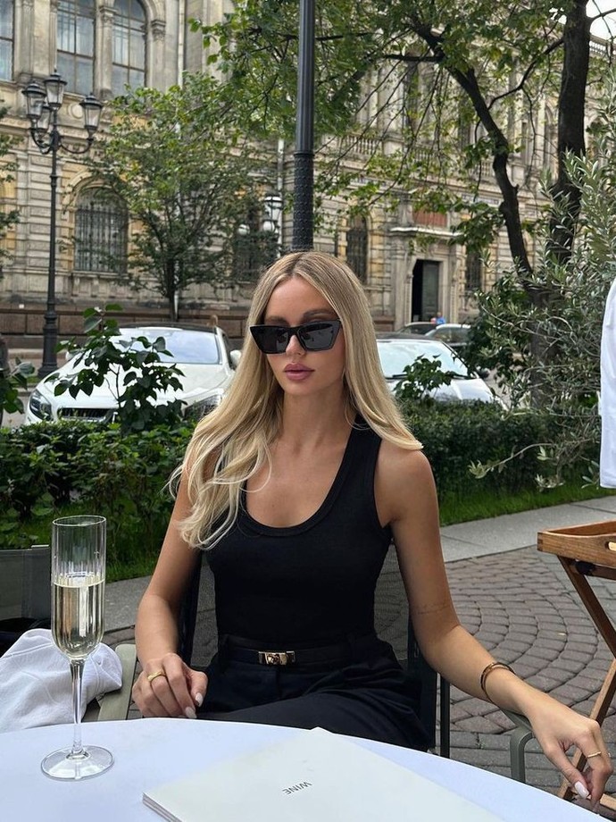 Esmer kızlar sarışınlarla rekabet edebilir mi?