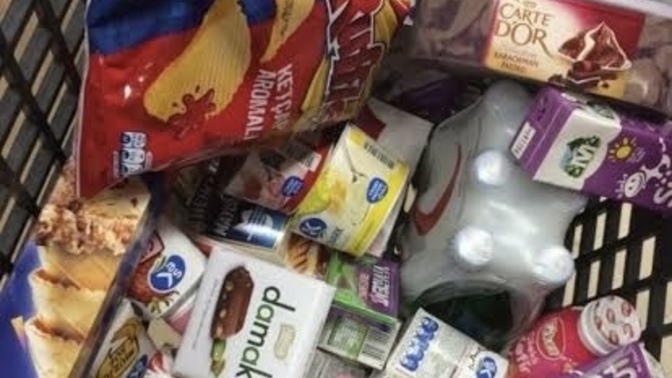 Marketten alacağın 3 şeyi ben ödeyeceğim, ne alırdın?