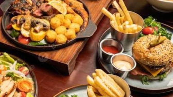 Yen sevdiğiniz yemek🍗🍔 nedir? Sabah ogle aksam yesen😋 bikmayacagin yiyecek? ?