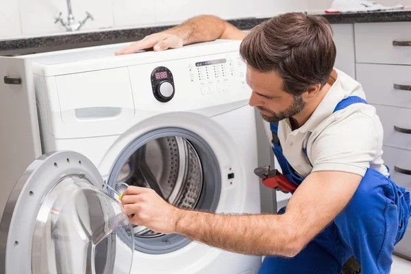 Erkeklerin tamir yaparken daha çekici durduğu doğru mu?