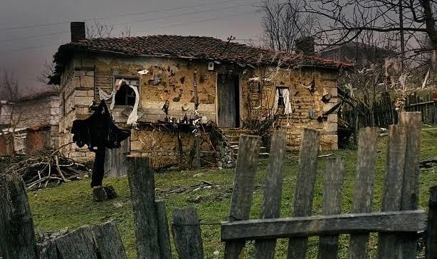 Eski köy evlerinden korkar mısınız?