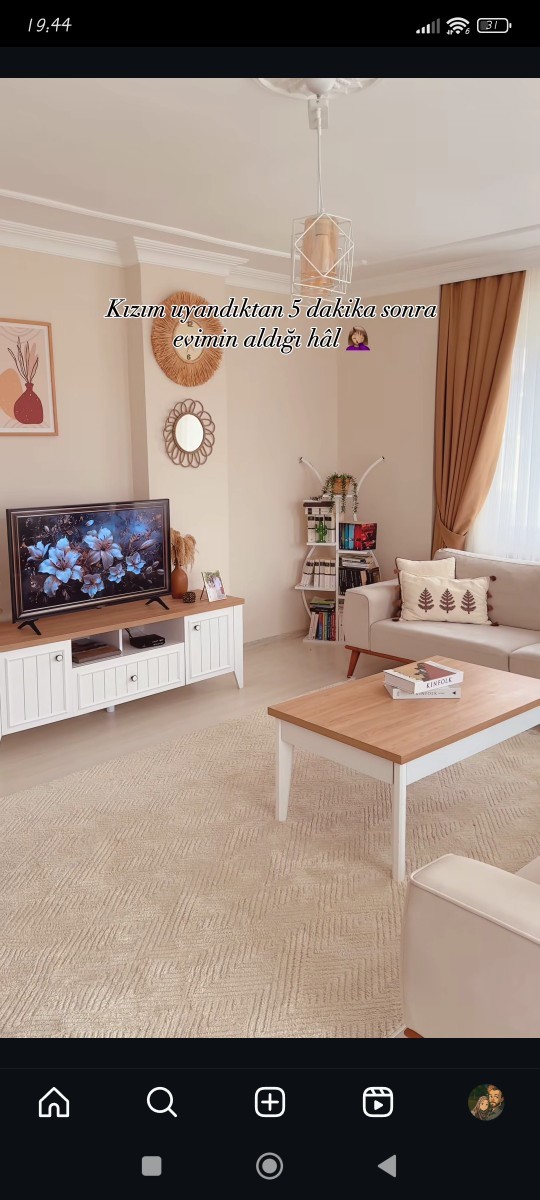 Koltuk rengi antarist olacak ayakları filan diğer ahşap yapacam birine dekoratif yaptırıcağım gümüş mü gold mu?