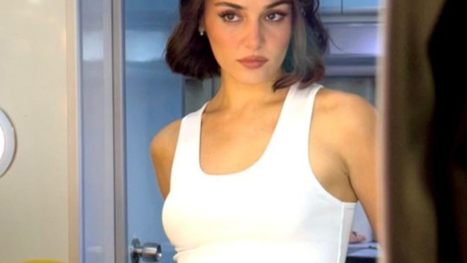 Hande Ercel'e kısa saç çok yakışmamış mı?