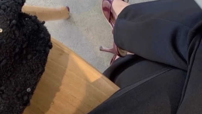 Eldeki mi insana daha tatlı gelir yoksa evdeki mi ?