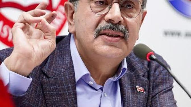 Milli eğitim bakanı ne kadar itici öyle değil mi?