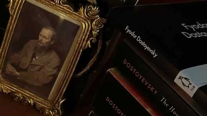 Okuduğun bir kitabı sırf dili ağır diye yarıda bıraktığın oldu mu?