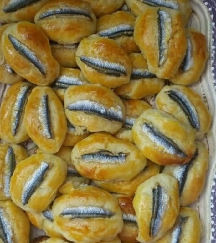 Hamsili poğaça yer misin?