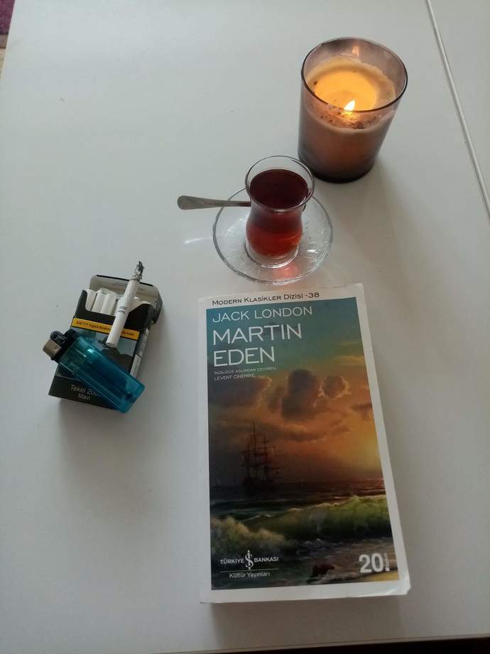Hherkes sevdiği kitaptan bir söz bırakabilir mi?