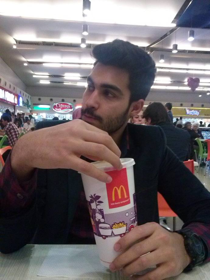 En sevdiğin kıyafete göre sana bir şarkı hediye edeyim mi?