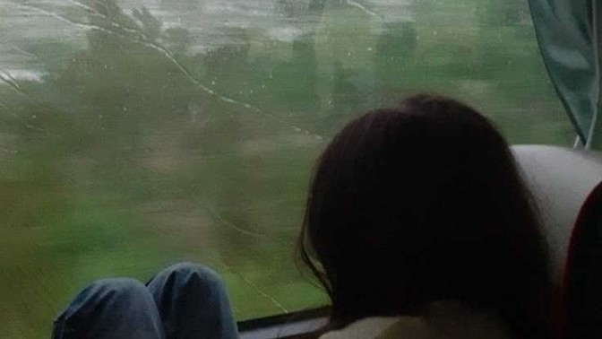Stresli anlarda sessiz mi kalırsın, yoksa biriyle konuşarak mı rahatlamaya çalışırsın?