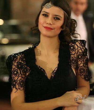 Bir dönemi kasıp kavuran, en ikonik kadın Türk dizi karakterlerinin hangisinin tarzını beğeniyosunuz?