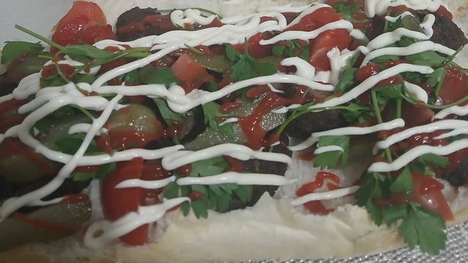 Köfte ekmek sever misiniz?