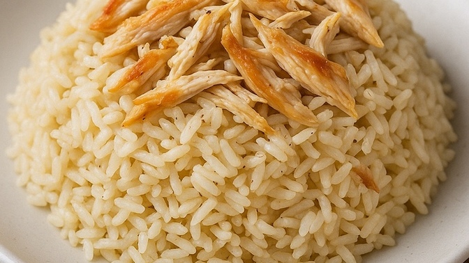 Pirinç pilavı tavuklu mu yenir tavuksuz mu?