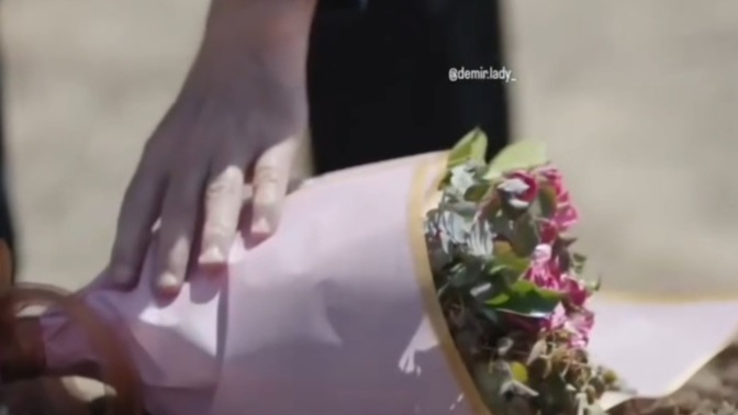 Kızılcık şerbeti izleyenler var mı?