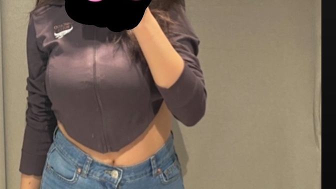Kısa kız mı uzun kız mı sizce?