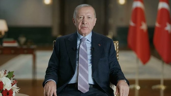 Cumhurbaşkanı Erdoğan: "Pek çok aile 25-30-35 yaşına gelen çocuklarını evlenmeye ikna edemiyor." Siz neden evlenmiyorsunuz?